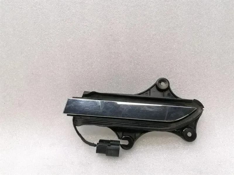 Tesla Model X 75D door handle front left 1035418-00-E door handle front left