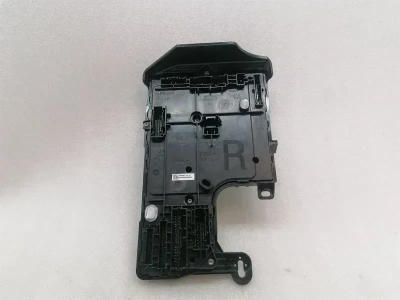 Tesla Model 3 Long Range Electronic Module 1567454-00-B Comfort Controller