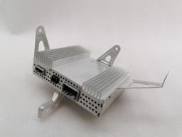 TESLA Tesla Model 3 Long Range Amplifier 1079748-00-E Amp — thumbnail 3