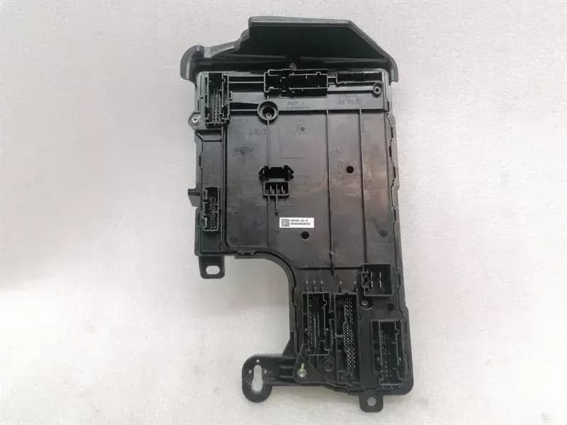 TESLA Tesla Model 3 Electronic Module 1567455-00-B Comfort/Convenience Controller