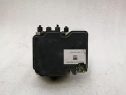 TESLA Tesla Model X 75D A.B.S Pump 1037797-00-D ABS Pump HYDRAULIC BLOCK DAMAGED! — thumbnail 4