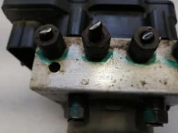 TESLA Tesla Model X 75D A.B.S Pump 1037797-00-D ABS Pump HYDRAULIC BLOCK DAMAGED! — thumbnail 7