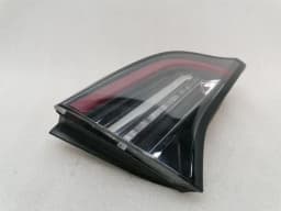 TESLA Tesla Model 3 Long Range Left Rear Light 1077401-00-G Rear Left Tail Light — thumbnail 9
