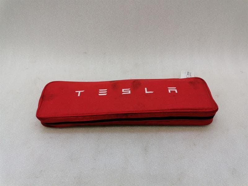 TESLA MODEL 3 LONG RANGE SAVER KIT 1475076-00-C Jack