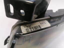 TESLA Tesla Model S 100D Left Front Foglamp 00140148-18-0000 Fog Lights Left — thumbnail 4