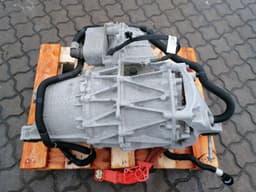 TESLA TESLA MODEL 3 LONG RANGE REAR ENGINE 1120960-10-G REAR ENGINE — thumbnail 4