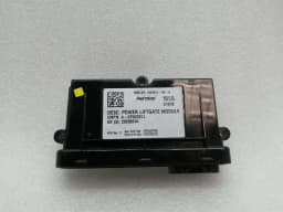 TESLA TESLA MODEL S 100D Electronic module 1007511-00-A ECU BOAT LID TAILGATE — thumbnail 4