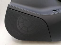 TESLA Tesla Model S 100D door card rear right 1008105-49-L door panel rear right — thumbnail 2