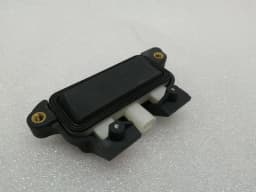TESLA Tesla Model S Liftgate Release Handle Switch 1693785-00-A Tailgate Switch — thumbnail 6
