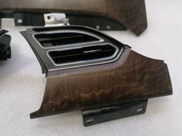 TESLA Tesla Model S 100D Air Vent Set 1045863-09-A RIGHT HANDLE RHD — thumbnail 4