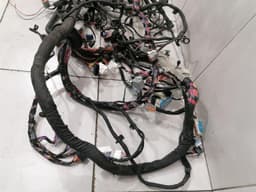 TESLA TESLA MODEL S 100D Wiring Loom 3026646-02-A Harness FRONT END WITH DEFECTS — thumbnail 2