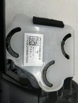 TESLA Tesla Model 3 Air Vent 1111595-00-B Vent Vent Grille RIGHT HAND DRIVE RHD — thumbnail 6