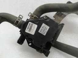 TESLA Tesla Model S 100D Heater Valve 6007370-00-B Heater Valve — thumbnail 2