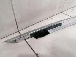 TESLA Tesla Model S 100D Left Body Moulding 1039307-00-A Bar Left — thumbnail 9
