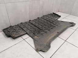 TESLA Tesla Model S 100D Undertray 1057326-00-c Underfloor Trim — thumbnail 10