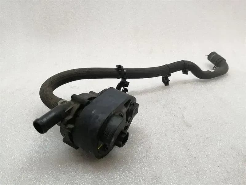 TESLA Tesla Model S 100D Additional Cooling Pump 1057235-00-G Coolant Pump Pump