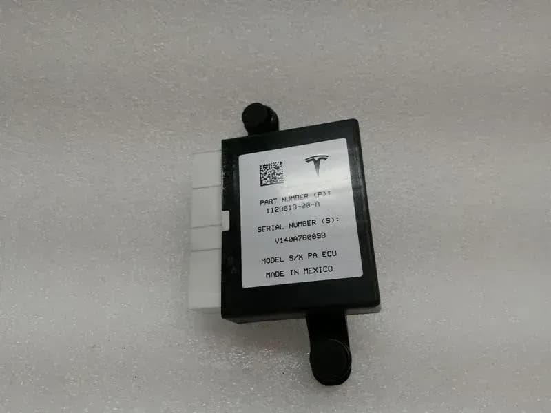 TESLA Tesla Model S 100D Electronic Module 1129519-00-A Control Unit PDC PARKING AID