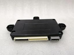 TESLA Tesla Model X P100D RRH Door Module 1045490-10-D Door Control Unit Rear Right — thumbnail 3