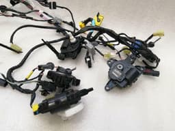 TESLA Tesla Model X P100D Vent Flap Motor Kit D332-GG6AA Servo Motor Kit — thumbnail 3
