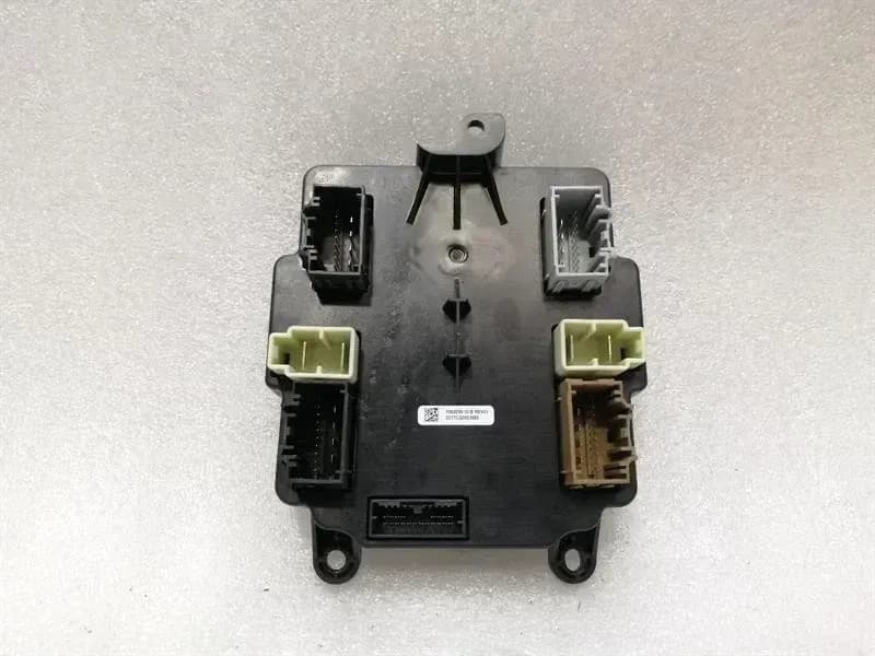 TESLA Tesla Model X P100D RRH Falcon Door Module 1062056-10-B Door Control Unit Rear R