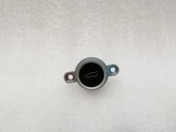 TESLA Tesla Model X P100D Boot Open Switch 1042629-00-B Tailgate Switch — thumbnail 1