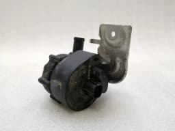 TESLA Tesla Model X P100D Additional Cooling Pump 1037327-00-F Coolant Pump Pump — thumbnail 3