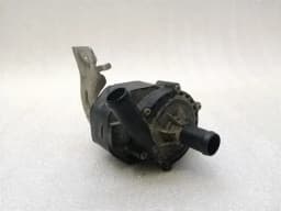 TESLA Tesla Model X P100D Additional Cooling Pump 1037327-00-F Coolant Pump Pump — thumbnail 1