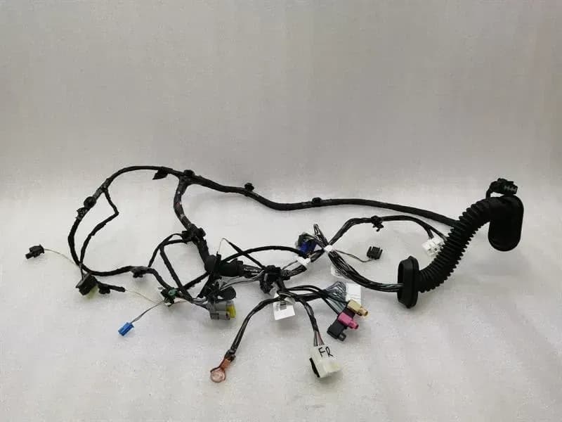 TESLA Tesla Model X P100D Driver Door Wiring P1032440-00-G Driver Door Wiring Harness