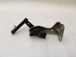 TESLA Tesla Model X P100D RRH Level Sensor 1027976-00-A Height Level Sensor Rear Right — thumbnail 2