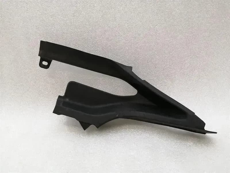 TESLA Tesla Model X P100D 1064603-00-B hinge cover right side hinge cover re
