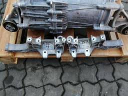 PORSCHE PORSCHE TAYCAN 9J FRONT AXLE DRIVE 9J1901131C EBG Electric Drive MOTOR Front — thumbnail 3