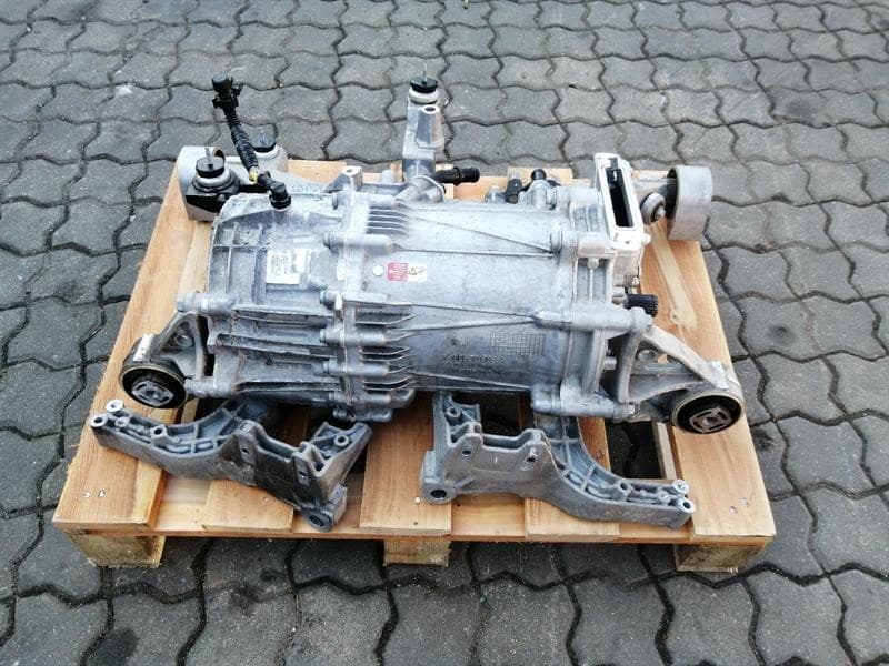 PORSCHE PORSCHE TAYCAN 9J FRONT AXLE DRIVE 9J1901131C EBG Electric Drive MOTOR Front