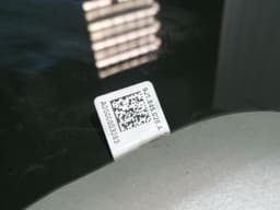 PORSCHE Porsche Taycan 9J right rear door glass 9J1845026A door window rear right — thumbnail 6