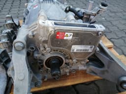 PORSCHE PORSCHE TAYCAN 9J FRONT AXLE DRIVE 9J1901131C EBG Electric Drive MOTOR Front — thumbnail 8