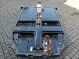 PORSCHE Porsche Taycan Turbo 9J MAIN BATTERY High Voltage Battery 9J1915100AJ 129AH 93KWH — thumbnail 1