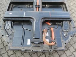 PORSCHE Porsche Taycan Turbo 9J MAIN BATTERY High Voltage Battery 9J1915100AJ 129AH 93KWH — thumbnail 5