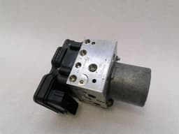 PORSCHE Porsche Taycan 9J A.B.S Pump 9J1614095M ABS Pump Hydraulic Block — thumbnail 1