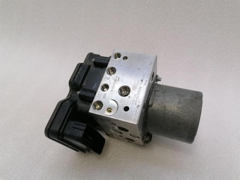 PORSCHE Porsche Taycan 9J A.B.S Pump 9J1614095M ABS Pump Hydraulic Block