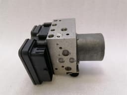 PORSCHE Porsche Taycan 9J A.B.S Pump 9J1614095M ABS Pump Hydraulic Block — thumbnail 4