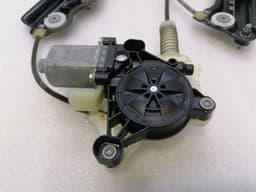 PORSCHE Porsche Taycan 9J Left Rear Door Winder 9J1839401B Window Regulator Rear Left. — thumbnail 2