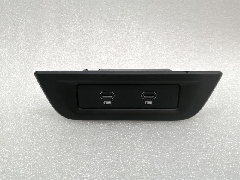 Porsche Taycan 9J USB charging port Type C 9J1035722B rear charging socket