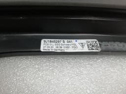 PORSCHE Porsche Taycan 9J left rear quarter glass 9J1845297s door glass 1/4 rear left — thumbnail 10