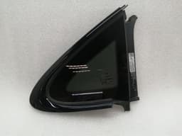 PORSCHE Porsche Taycan 9J RRH Quarter Glass 9J1845298S Door Panel 1/4 Rear Right — thumbnail 1