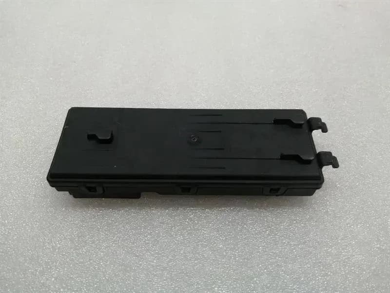 Porsche Taycan 9J tailgate control module 8W8959107D control unit