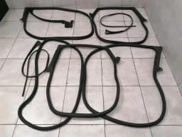 PORSCHE Porsche Taycan 9J door seal set 9J1833721AY door seals set + tailgate — thumbnail 1