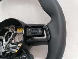 PORSCHE Porsche Taycan 9J steering wheel 36 cm steering wheel heated GTS Sport — thumbnail 4