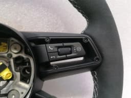 PORSCHE Porsche Taycan 9J steering wheel Taycan steering wheel Alcatara 36 cm — thumbnail 2