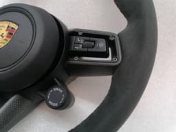 PORSCHE Porsche Taycan 9J steering wheel steering wheel GTS carbon Alcantara heated 36 cm — thumbnail 8