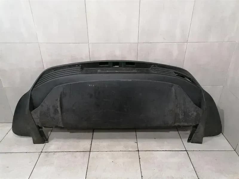 Porsche Taycan 9J Rear Bumper 9J1807983F Rear Bumper Diffuser