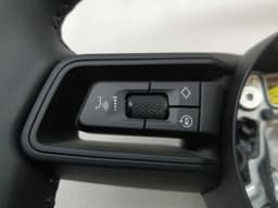 PORSCHE Porsche Taycan 9J steering wheel 36 cm steering wheel heated GTS Sport — thumbnail 2